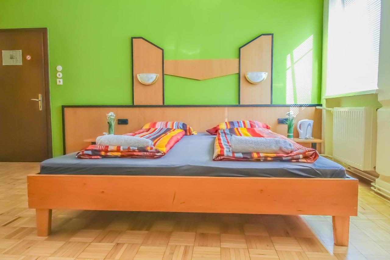Economic 2Sb Apartment In Lively Area Wien Exterior foto
